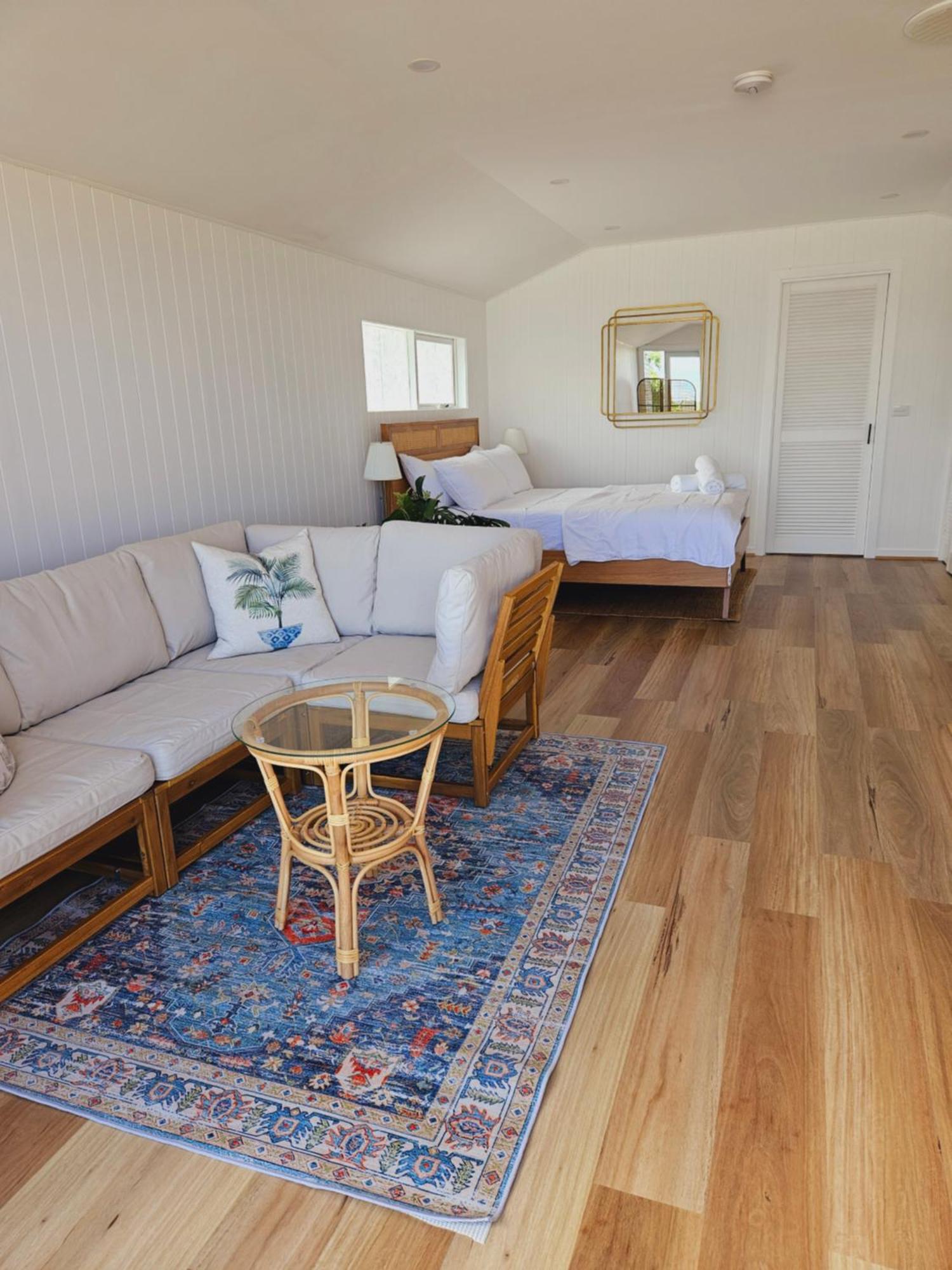 Hotel By The Seaside à Mornington Extérieur photo