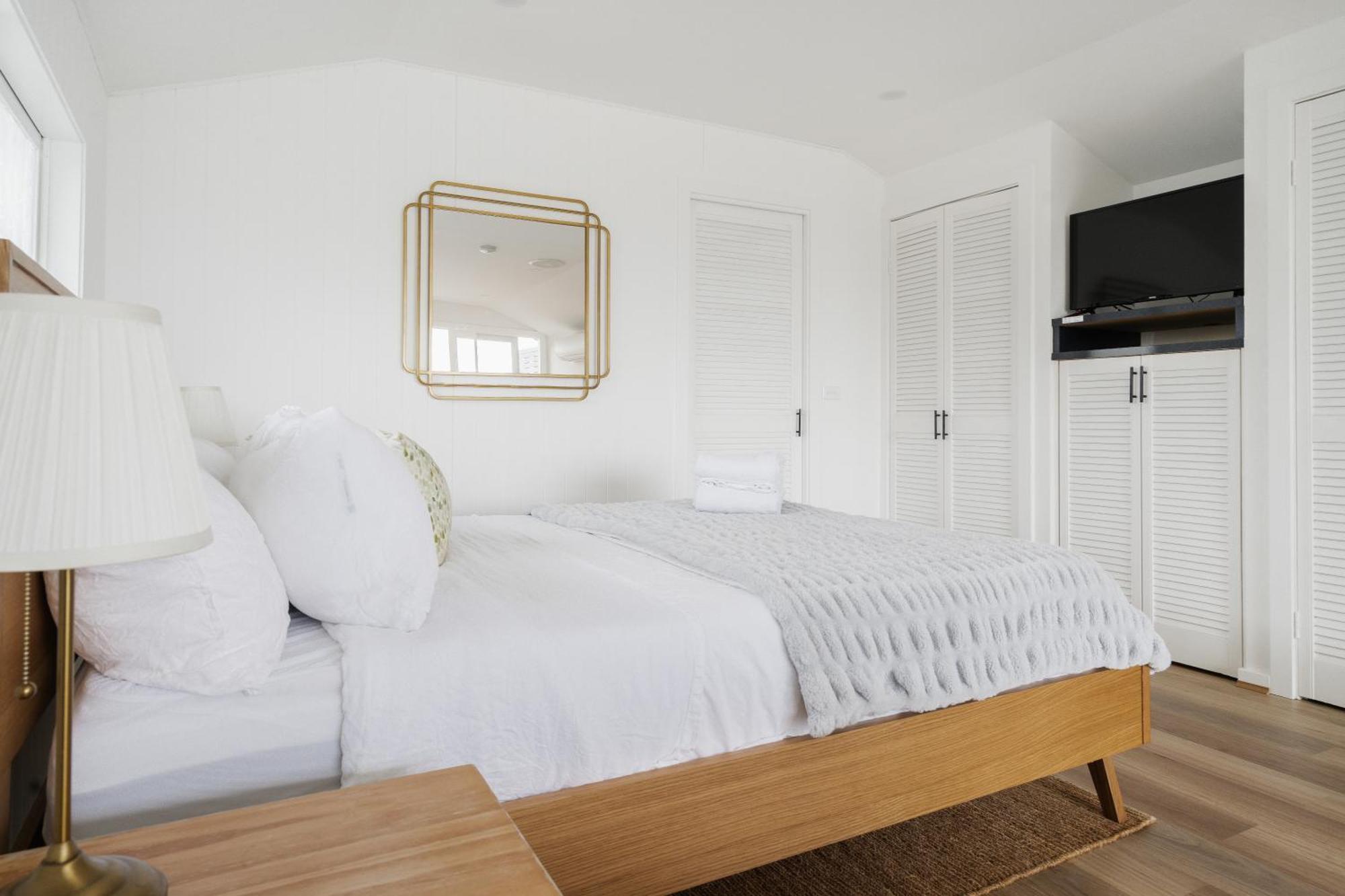 Hotel By The Seaside à Mornington Extérieur photo